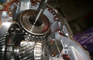 Гудит АКПП на скорости: основные причины