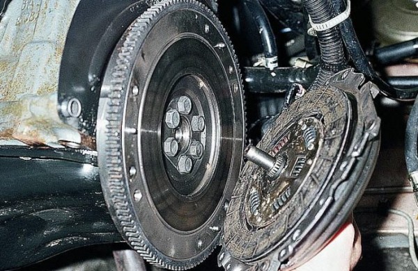 Как поменять сцепление: как ставить диск сцепления