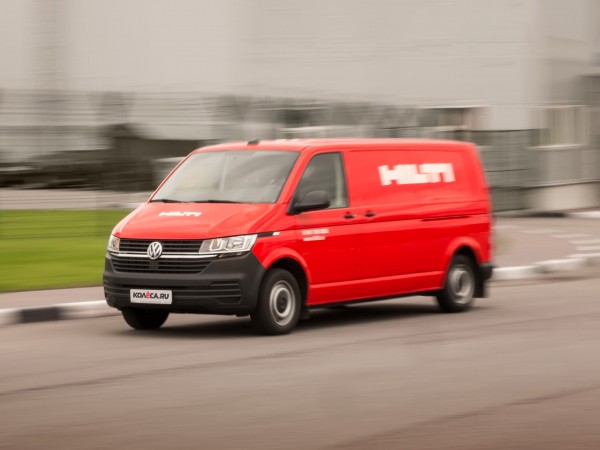 Как построить светлое будущее: зачем Volkswagen Коммерческие автомобили и Hilti переоборудуют машины