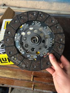 Как заменить диск сцепления