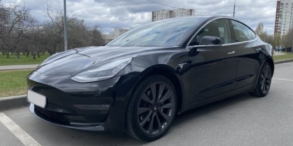 Почему б/у Tesla дороже новой?