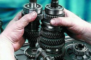 Принцип работы синхронизатора коробки передач и неисправности