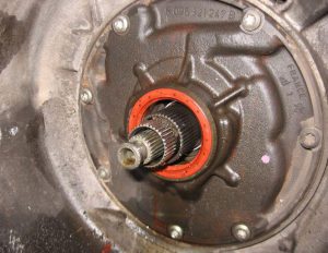 Замена сальника гидротрансформатора АКПП