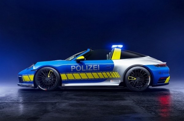 Новый Porsche 911 Targa приспособили для нужд полиции