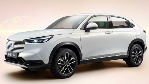 Названы финалисты конкурса Car of the Year-2022