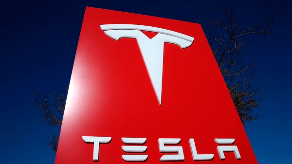 Илон Маск призвал своих сотрудников сосредоточиться на стоимости поставок электрокаров