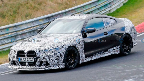 BMW M4 CSL станет легче на 100 килограммов