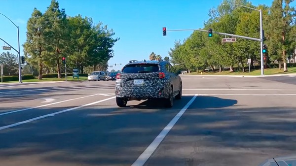 Subaru вывела на тесты новое поколение XV