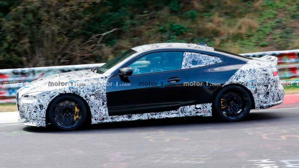 BMW M4 CSL станет легче на 100 килограммов