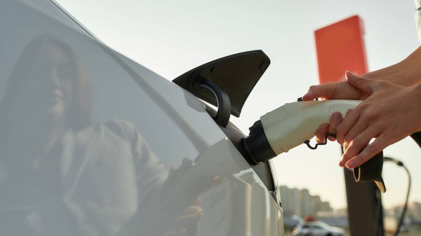 Китай стал мировым лидером по числу представленных на рынке электрических авто в 2021 году