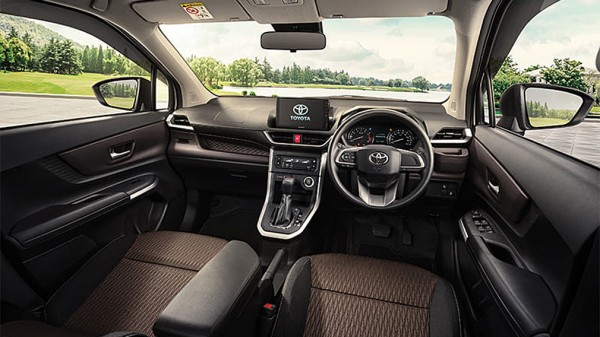 Представлен новый компактвэн Toyota Avanza