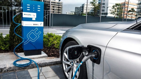 Китай стал мировым лидером по числу представленных на рынке электрических авто в 2021 году