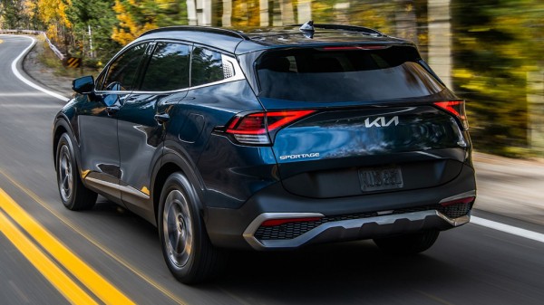 Представлен новый кроссовер Kia Sportage Hybrid 2023 с низким расходом и большой мощностью
