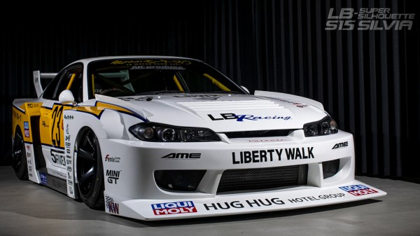 Тюнеры превратили 20-летний Nissan Silvia в экстремальный суперкар