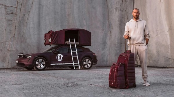 Универсал Porsche Taycan Cross Turismo превратили в кемпер за 20,9 млн рублей