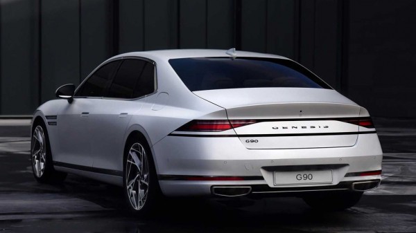 Бренд Genesis показал на фото седан Genesis G90 нового поколения