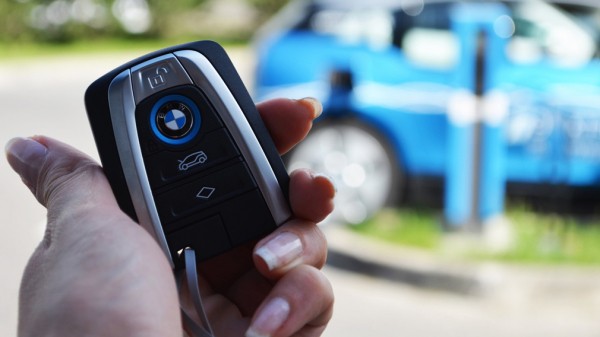 Владельцев BMW и электрических авто признали склонными к психическим расстройствам