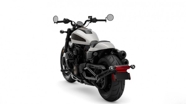 Harley-Davidson начал продавать в РФ новую модель за 1,5 млн рублей