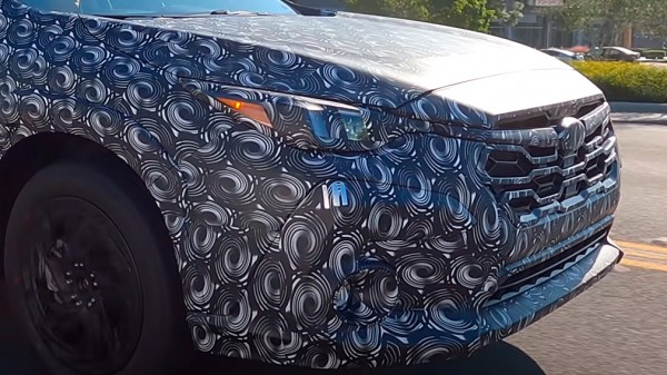 Subaru вывела на тесты новое поколение XV