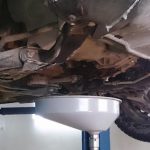 Как поменять масло в коробке Ланос самому: механика и автомат