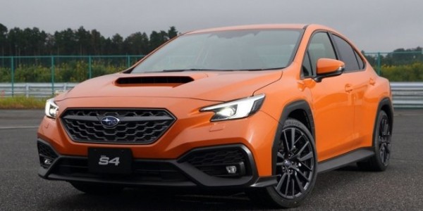 Компания Subaru представила в Японии спортседан WRX S4 нового поколения
