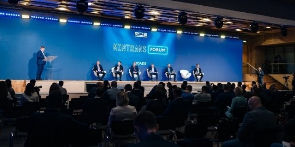 Концесійні дороги, мінімалка в 10.5 тис. і МcDonald's на Бориспільській &ndash; підсумки &laquo;Великого будівництва&raquo; 2021