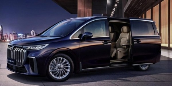 Минивэн с комфортом Майбаха