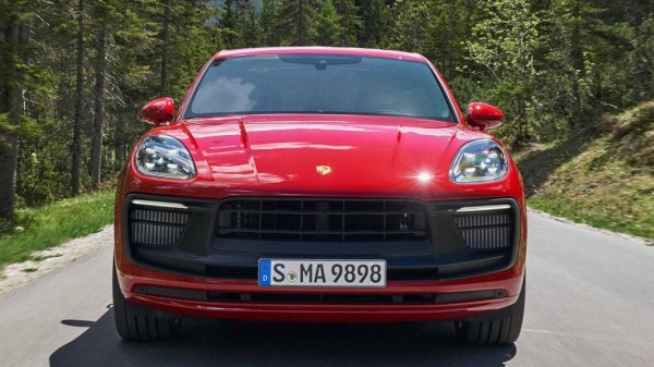 Компания Porsche рассказала о новинках для России в следующем году