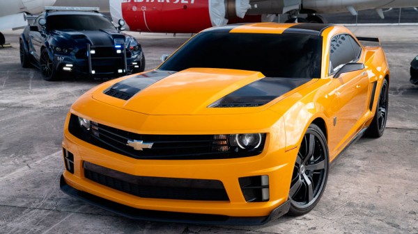 Режиссёр франшизы &laquo;Трансформеры&raquo; выставил на продажу коллекцию автомобилей из своих фильмов