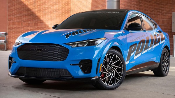 Электрический кроссовер Ford Mustang Mach-E заступил на службу в полицию Нью-Йорка