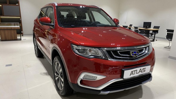 Компания Geely завершила продажи кроссовера Atlas в РФ с 1,8-литровым турбодвигателем