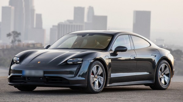 Компания Porsche рассказала о новинках для России в следующем году