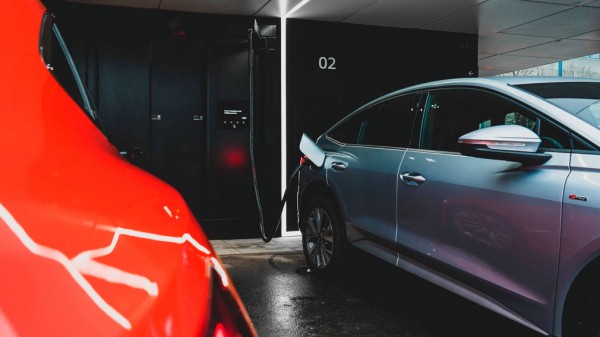 Компания Audi сделала лаунж-дом для зарядки электрокаров
