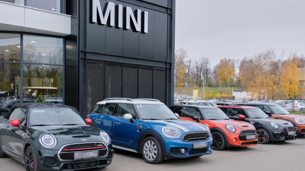 Три модели MINI подорожали на рынке России в декабре 2021 года