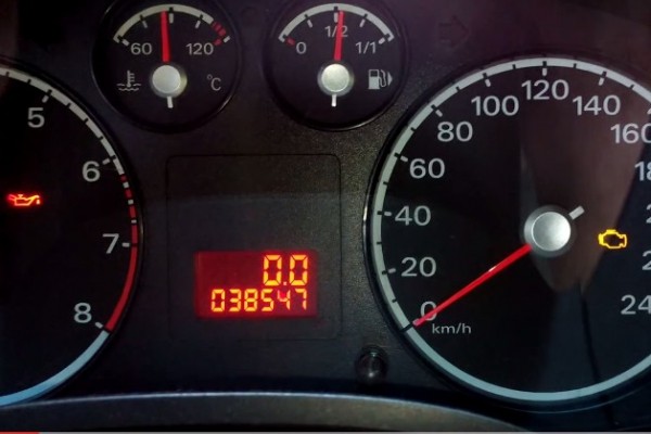 Через сколько надо менять масло в коробке: МКПП и АКПП