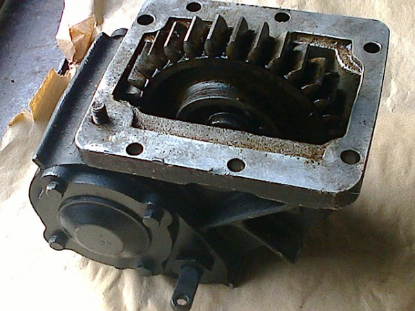 Что такое коробка отбора мощности в автомобиле