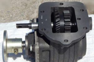 Что такое коробка отбора мощности в автомобиле