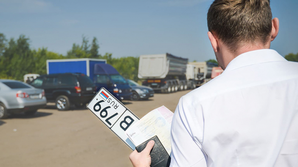 Как оформить сделку купли-продажи автомобиля с пробегом: юридические нюансы