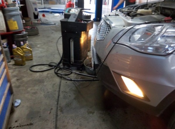 Как поменять масло в АКПП Санг Енг Актион