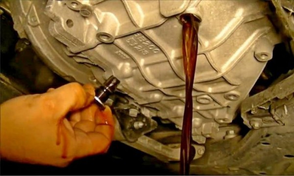 Нужно ли менять масло в коробке робот и когда требуется замена