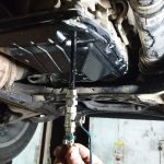 Сколько трансмиссионного масла в автоматической коробке передач и вариаторе