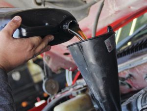 Сколько трансмиссионного масла в автоматической коробке передач и вариаторе