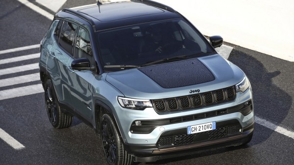 Jeep полностью переходит на электрифицированные автомобили в Европе