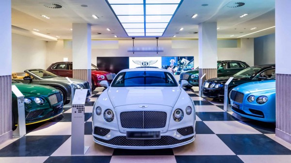Продажи Bentley в России выросли на 11% в 2021 году