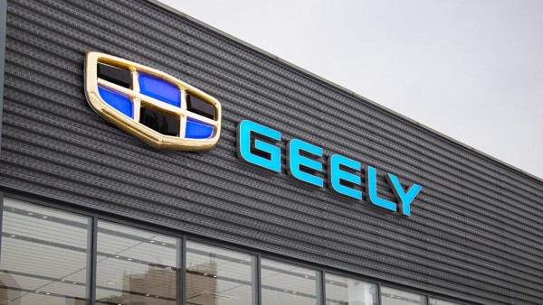 Geely и Baidu показали свой первый совместный электрокар