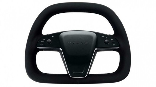 Не нравится новый штурвал на Tesla? Тюнеры предложили более традиционный вариант