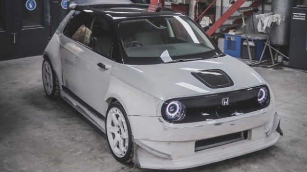 Электрокар Honda E примерил агрессивный обвес