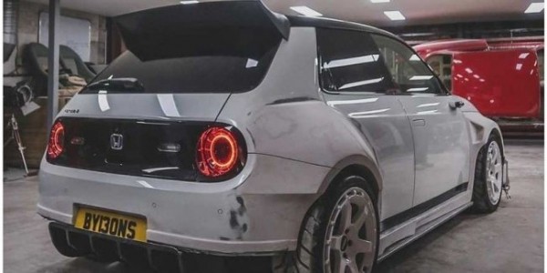 Электрокар Honda E примерил агрессивный обвес