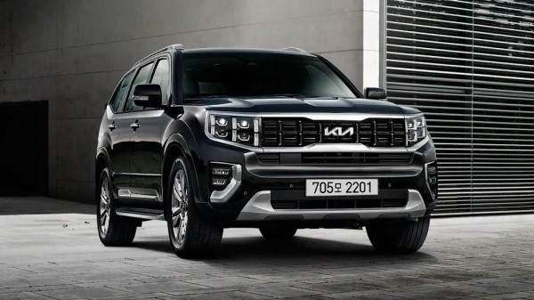 Kia слегка обновила внедорожник Mohave
