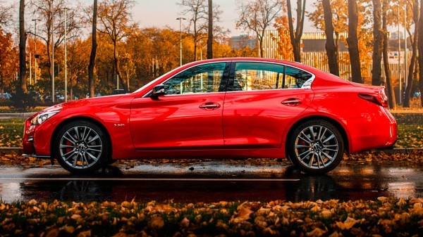 ТОП-3 премиальных седанов, покинувших рынок России в 2021 году